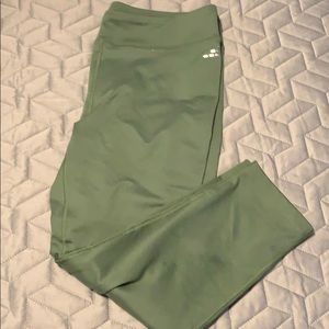 NWOT BCG olive green L cropped legging NEVER WORN